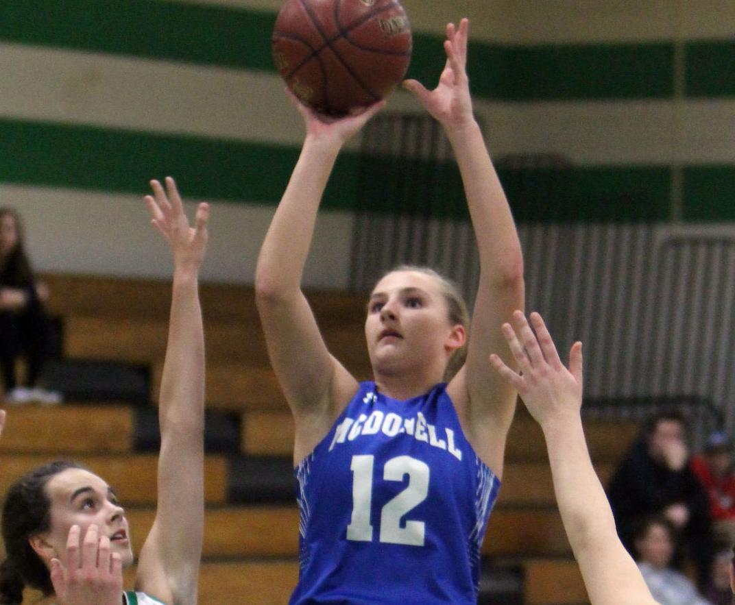McDonell at Eau Claire Regis girls basketball 12-21-18